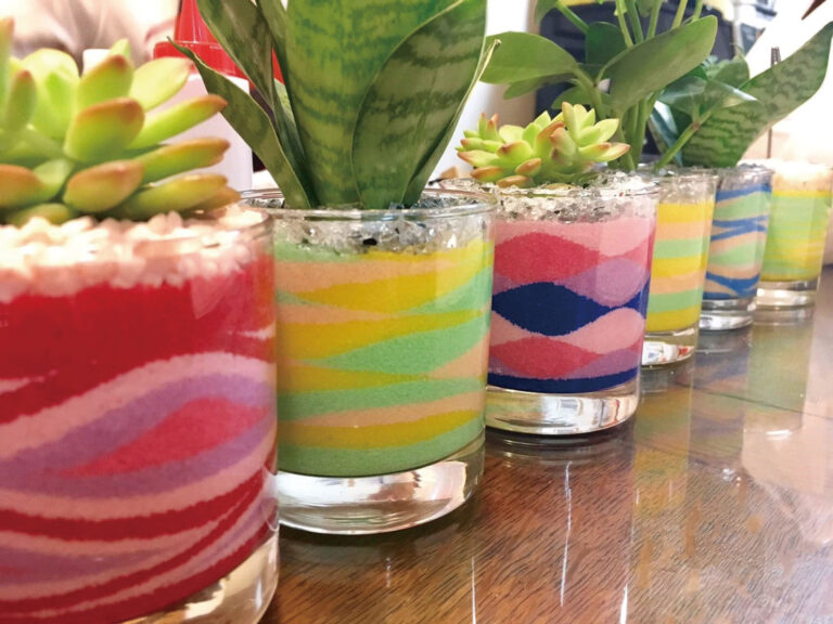 生涯学習講座提供事業「まなび屋」  カラーサンドアート教室